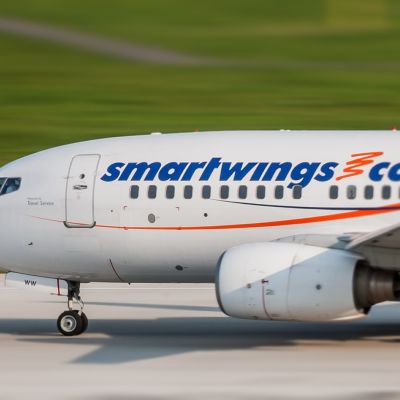 Boeing 737-700 Boeing 737-700