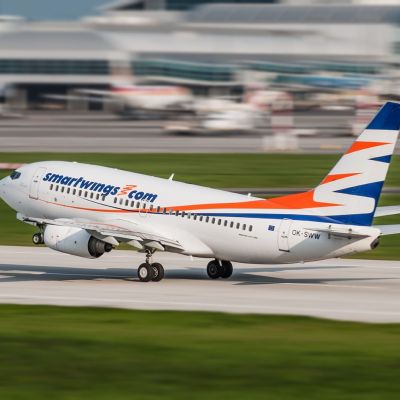 Boeing 737-700 Boeing 737-700